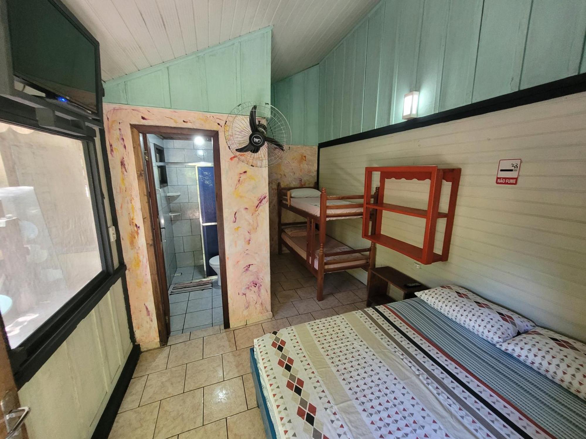 Pousada E Camping Do Clodo Ilha do Mel Exterior foto