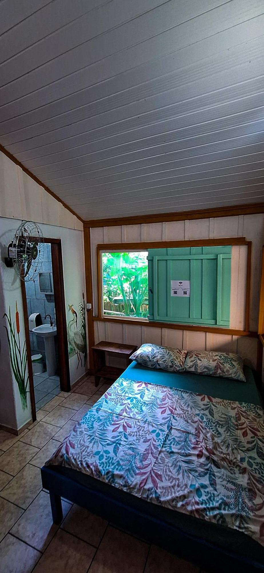 Pousada E Camping Do Clodo Ilha do Mel Exterior foto